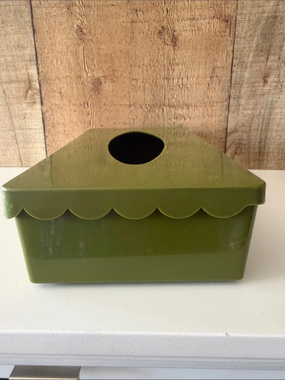 VTG Ransburg Avocado Green Decorative Tissue Box Holder Scalloped Edges